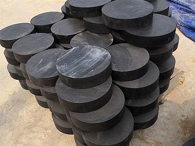 施甸县板式橡胶支座由若干层橡胶片与薄钢板经加压硫化